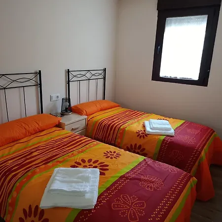 컨트리하우스 La Zarzosa La Serrada